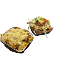 Kalfvlees,friet,gesmoltenkaas,groente en saus